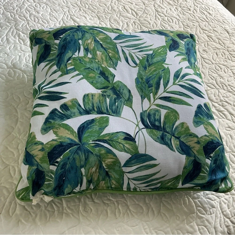 Set of 2 Envogue Green Leaf Pattern Pillows with a touch of blue.